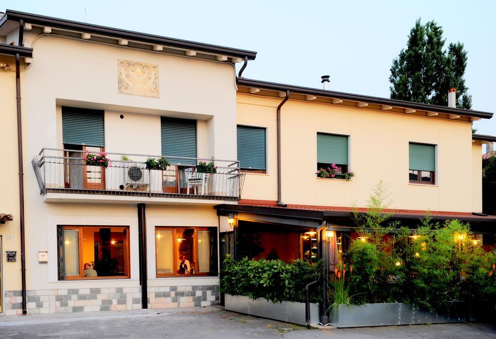 Appartamento Lago Peschiera del Garda Zimmer foto